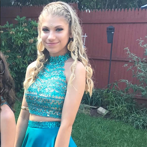 Sherri Hill Dresses & Skirts - Sherri Hill two piece prom dress size 00